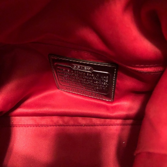 Authentic Coach Poppy purse - Picture 9 of 10